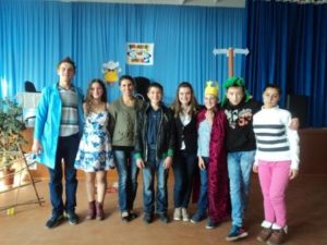 Activitate extracurriculară la chimie ”Chimie ori magie”