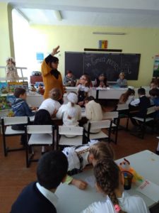 02.02.2017 Activitate extrașcolară ”În lumea poveștilor”.