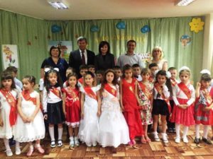 31.05.2017 Adio Grădiniță Oaspeți de onoare deputat în Parlamentul RM Bacalu Elena, vicepreședintele raionului Vladimir Calmîc, primarul comunei Ivanov Vadim.