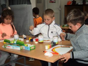 09.11.2017 Grupul de copii ”Fluturașii”, educator Țațu Larisa a descoperit legenda curcubeului…