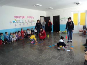 26.01.2018 Starturi vesele pentru picii din grădiniță. Organizator – Marianna Ivasenco. Echipele ”Picii-voinicii”, ”Fulgușorii”, ”Zâmbăricii” și ”Steluțele” s-au întrecut la probe sportive , logice și intelectuale.