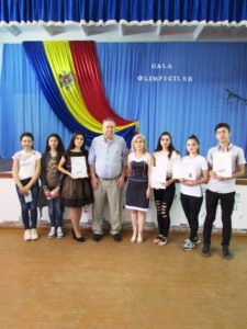 25.05.2018 Gala Olimpicilor – 2018. Elevii noștri s-au bucurat de prezența dn. Rusandu și surprizele oferite.