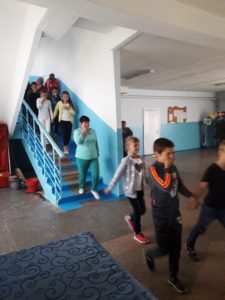 17.10.2018  În scopul asigurării securității la incendiu și minimalizarea riscului de producere a incendiilor au fost desfășurate  instruiri cu antrenamente practice de evacuare.