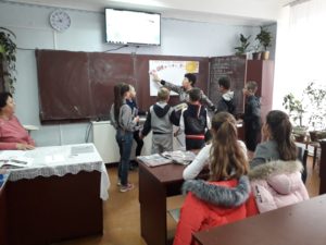 16.11.2018 oră publică educația plastică +limba franceză cu subiectul ”Culoarea în natură și artă” , clasa 5-a profesori: Rusandu Tina și Florea Luminița