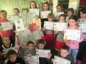 01.03.2019 Concursul mărțișoarelor organizat de bibliotecara școlii.