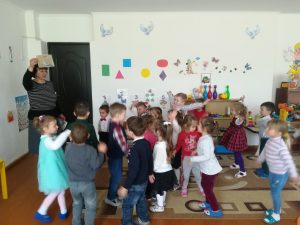 19.03.2019 Oră publică în grupa medie ”Vin din depărtare păsări călătoare”, educator Novițcaia Rita