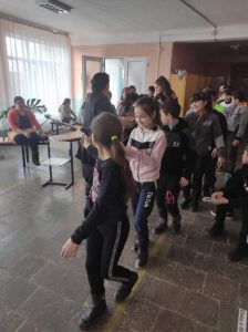 Toți au strigat ,,Stop Violență în școală,, și mai ales acupra elevilor cu CES .Toți copiii au avut parte de distracții și bucurie. 05.02.2021