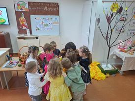 Conform planului de activitate a treptei preșcolare, a anului de studii 2022 – 2023, la data de 16.11.2022 a avut loc o activitate publică de suflet ”Morcovel”  în grupa mică ”Romanița” responsabil: Țuțuianu Angela.