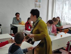 O altă lecție utilă transdisciplinară la limba franceză concomitent cu limba și literatura română care a avut loc în cadrul instituției noastre, la data de 23.11.22 în clasa  VI-a, în baza subiectului ”La bonne et la mauvaise alimentation”, responsabile fiind profesoarele Rusandu Tina și Florea Lumnița.