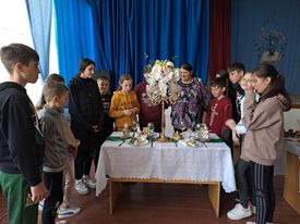 O altă lecție publică, creativ – decorată, a fost desfășurată la disciplina Educație Tehnologică, cu subiectul ”Misterele bucătăriei” în clasa V-a, responsabil  fiind profesoarea Stefoglo Alexandrafiin