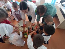 O activitate deosebită s-a desfășurat și în grupa pregătitoare ”Albinuța” de Ziua ușilor deschise, la data de 27.10.23 de către educatorul – Stefoglo Anastasia